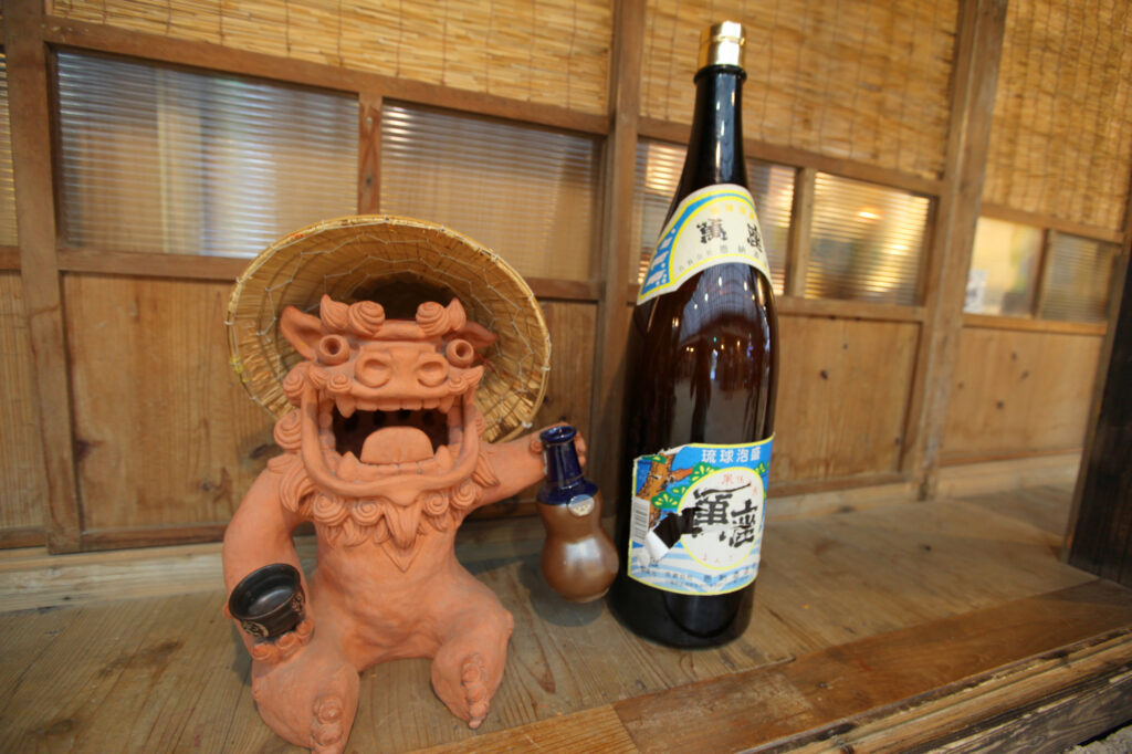 那覇から日帰りで巡る沖縄の泡盛酒造所